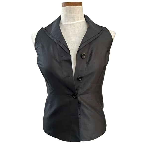 Reposh (a bit small): NWT Talbots Size 2 100% Silk Sleeveless Tuxedo Blouse - Picture 6 of 12